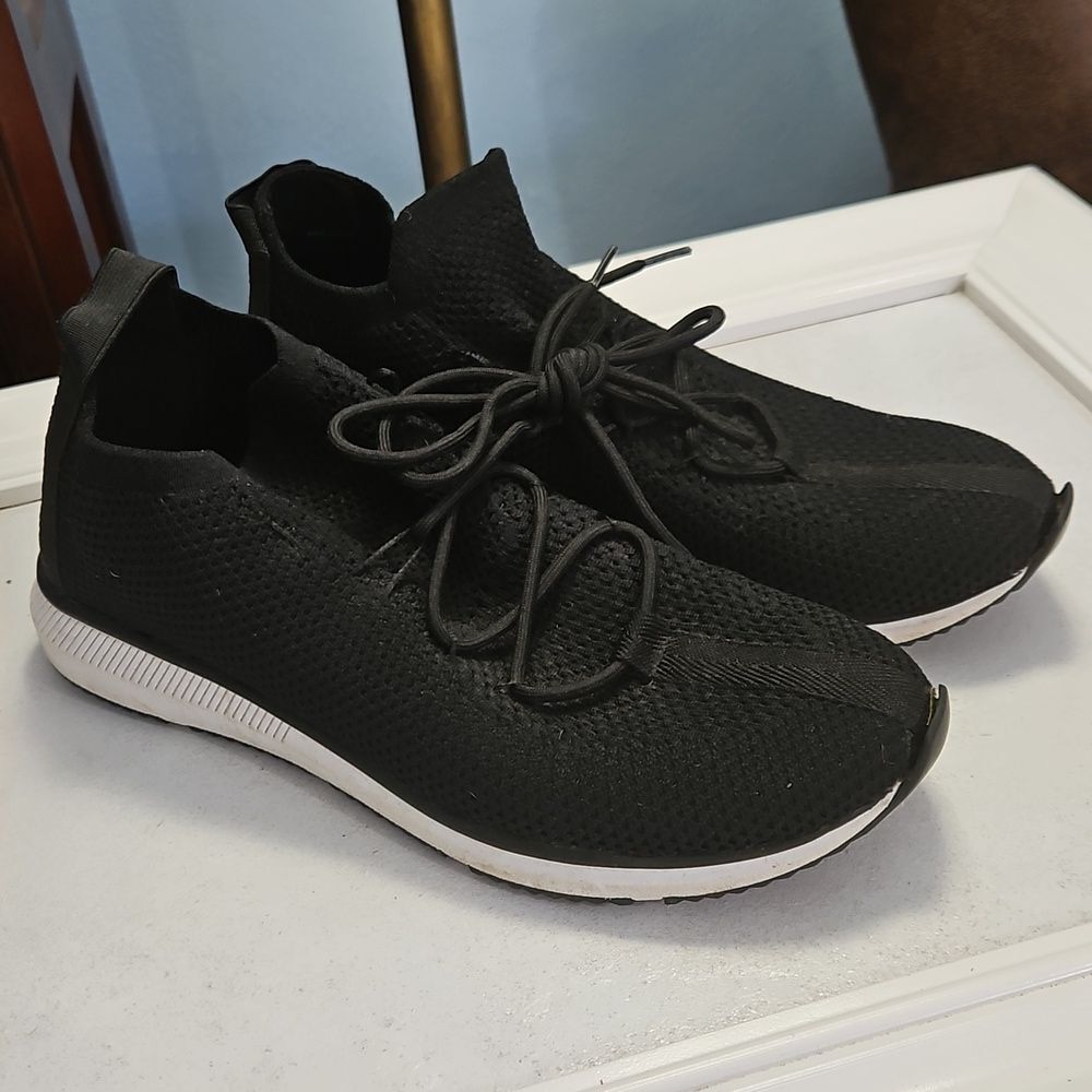 Eileen Fisher Black Knit Sneakers Size 7
